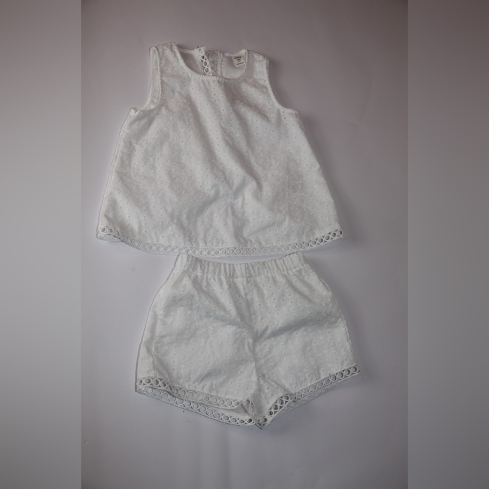 SHEIN White Eyelet girls  Shorts and top